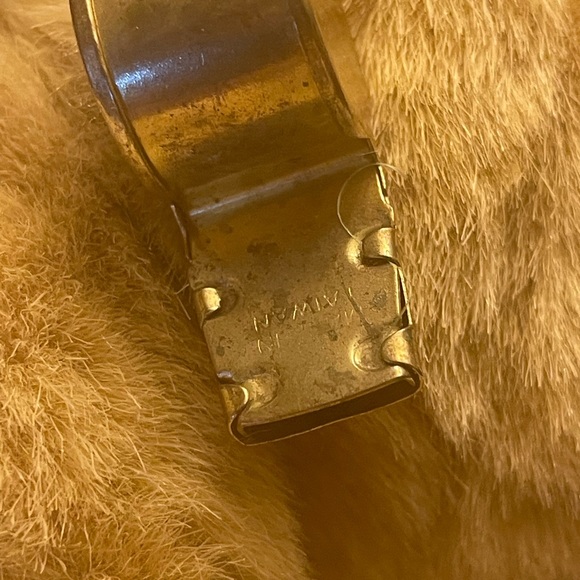 Henri Bendel limited Edition Plush Bear with Brown and Gold Outfit - Picture 6 of 16